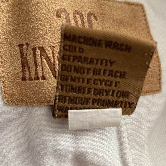 Men’s ,King Ranch brand cargo shorts, KR buttons detailing, soft & comfy - Picture 7 of 7